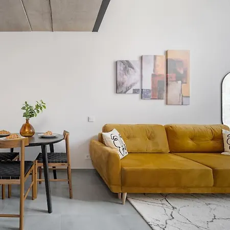 דירה Stylish Loft In